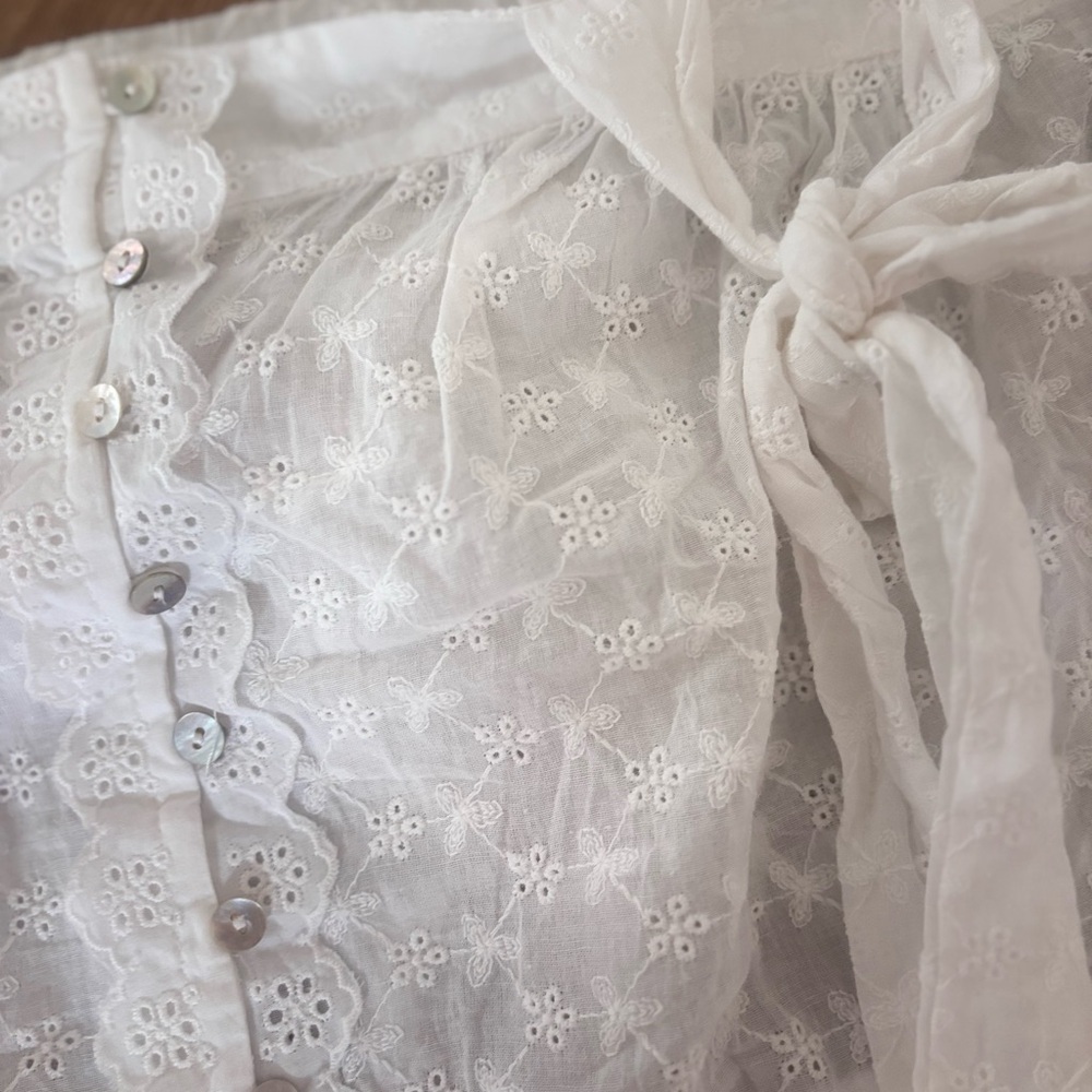 ILLA ILLA White Floral Lace skirt. NWT - Picture 4 of 4